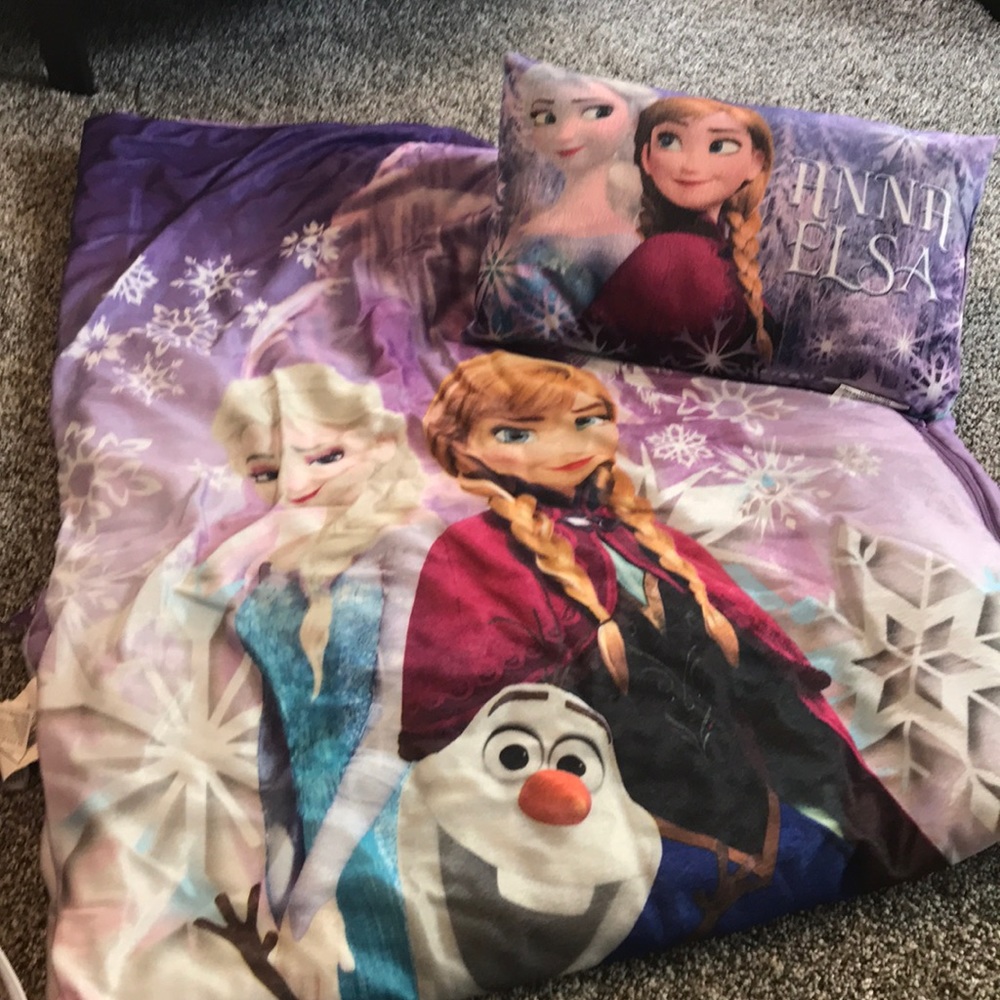 Frozen sleeping bag set